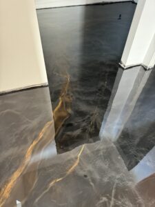 Metallic epoxy floors in homes